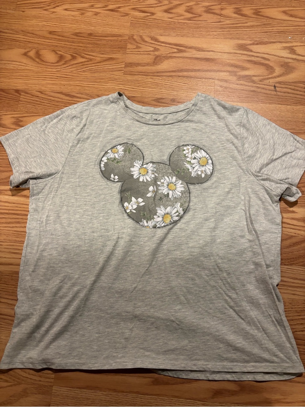 Disney Light Gray Daisy Flower Mickey Short Sleeve Tee size XXL